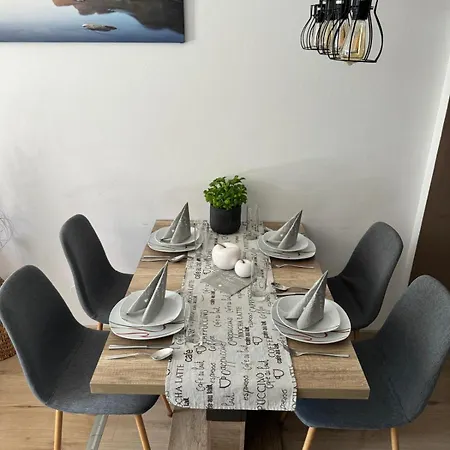 アパート Schnelli